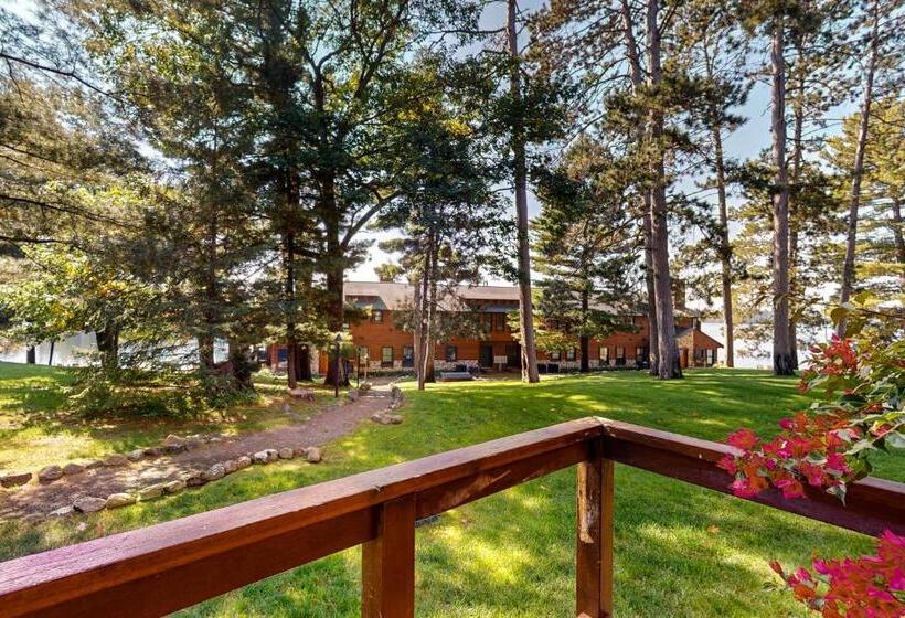 Апартаменты 2 Спальни, Chippewa Retreat  Den