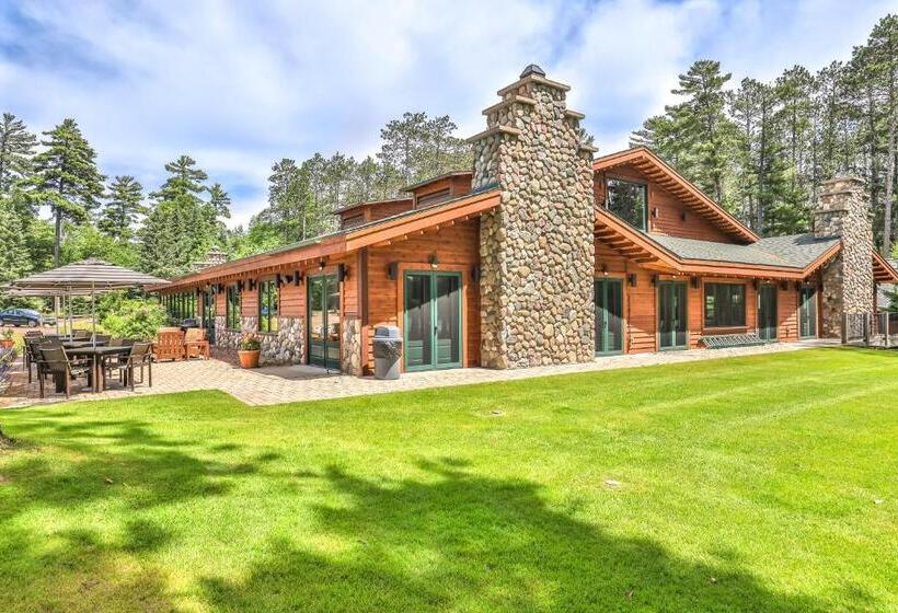 דירת שני חדרים, Chippewa Retreat  Den