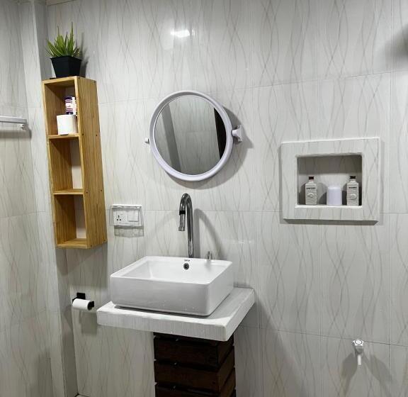 اتاق لوکس, Rasdu View Inn