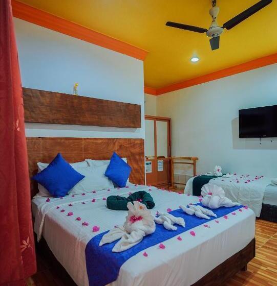 اتاق لوکس سه تخته, Rasdu View Inn