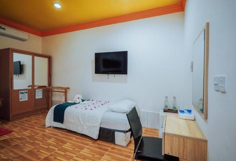 اتاق لوکس سه تخته, Rasdu View Inn