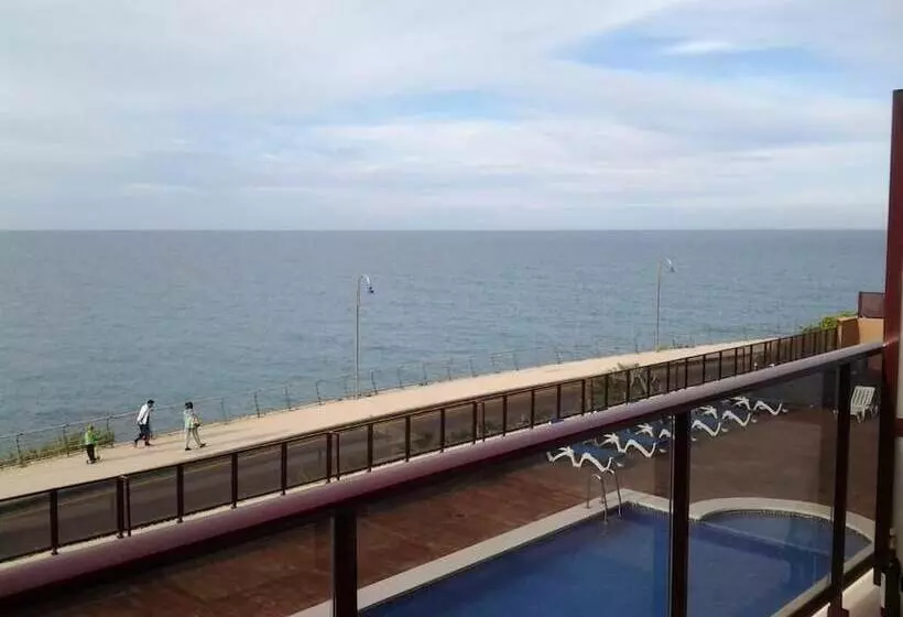 استودیوی استاندارد با چشم‌انداز دریا, Aparthotel El Faro