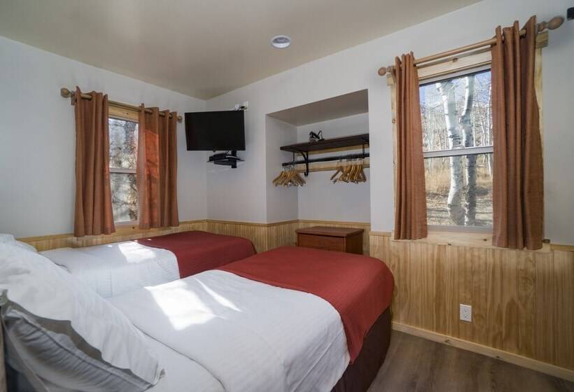 小室, Convict Lake Resort