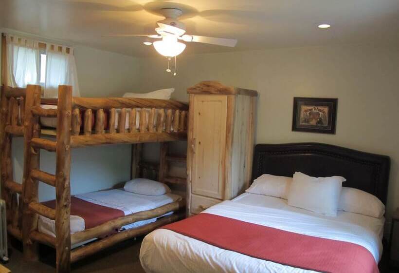 Хижина, Convict Lake Resort
