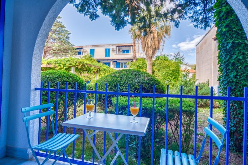 اتاق استاندارد با بالکن, Aleksandar