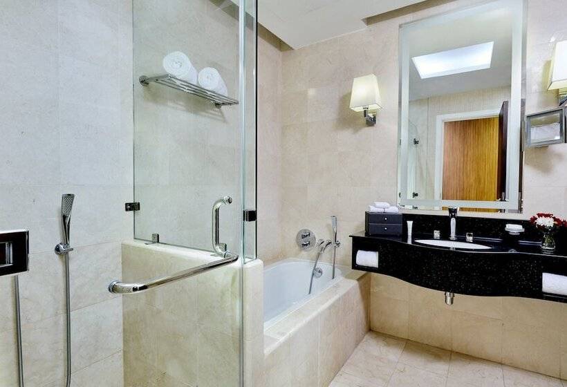 اتاق استاندارد با تخت دوبل و چشم‌انداز دریا, Best Plaza West Bay