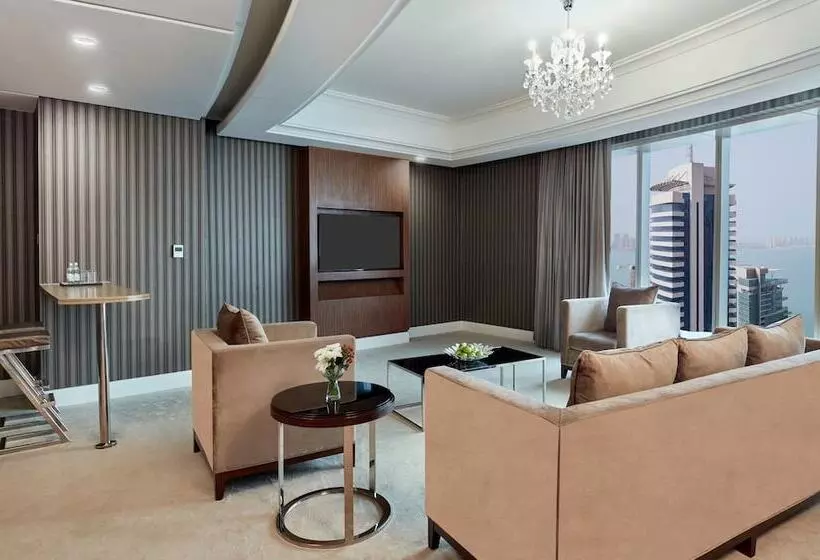 سوییت با چشم‌انداز دریا, Best Plaza West Bay