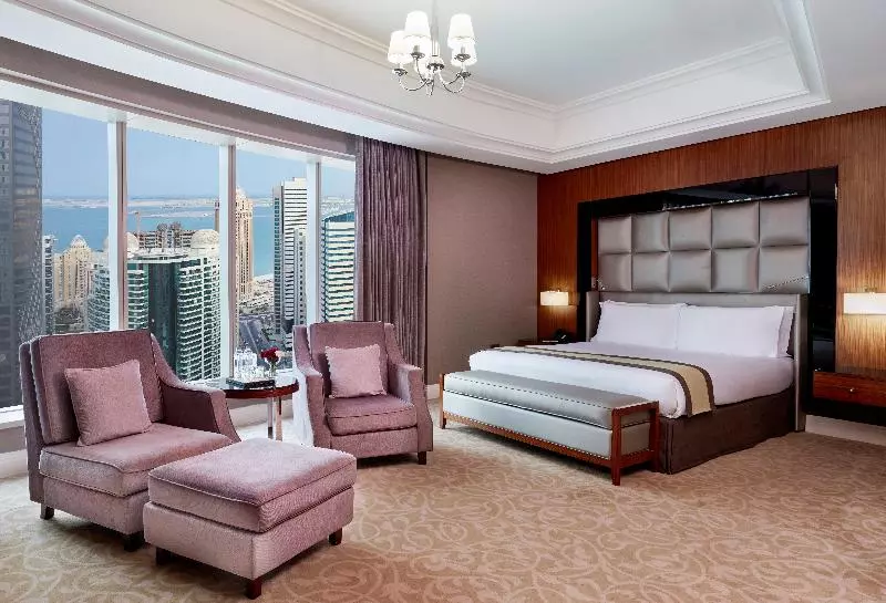 اتاق لوکس با تخت بزرگ, Best Plaza West Bay