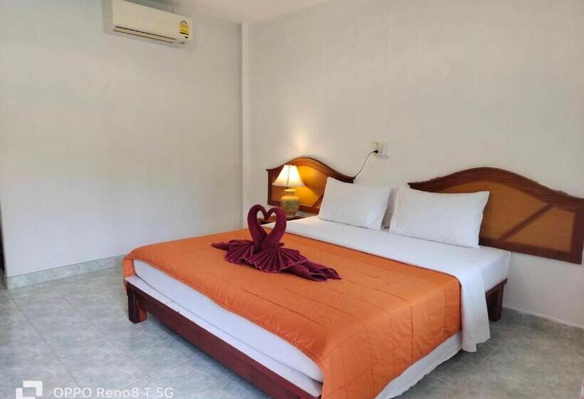 豪华洋房, D.r. Lanta Bay Resort