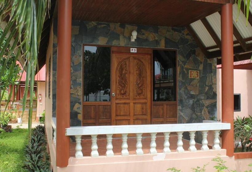 家庭洋房, D.r. Lanta Bay Resort