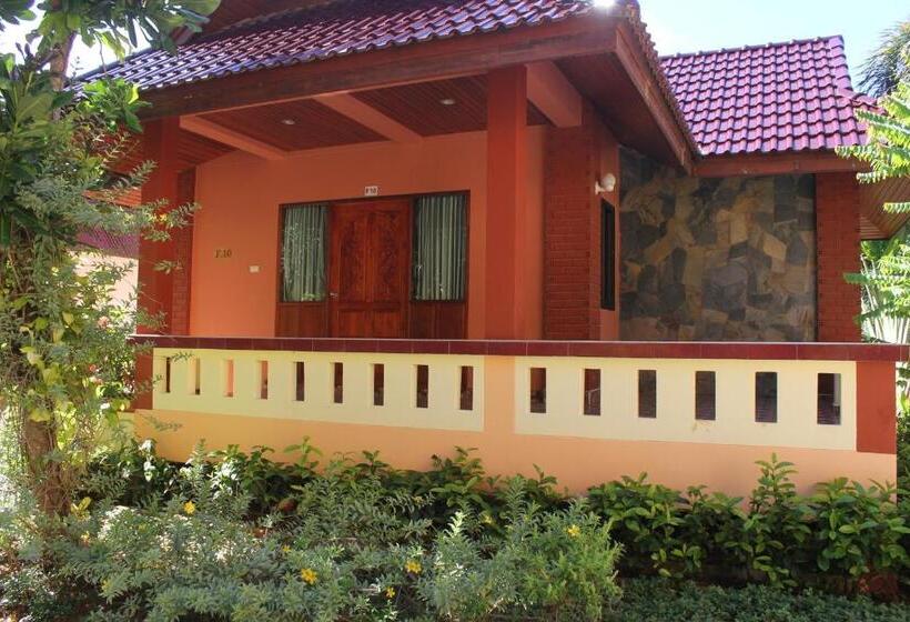 家庭洋房, D.r. Lanta Bay Resort