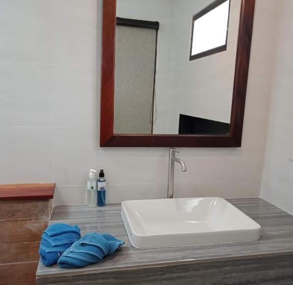 家庭洋房, D.r. Lanta Bay Resort