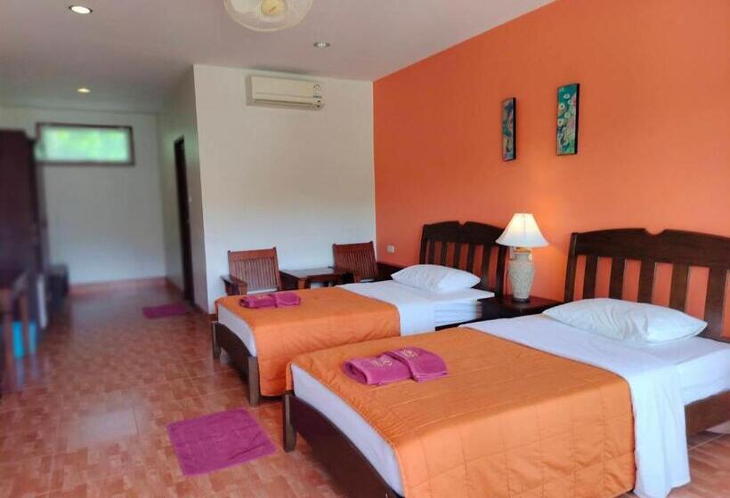 豪华房间, D.r. Lanta Bay Resort