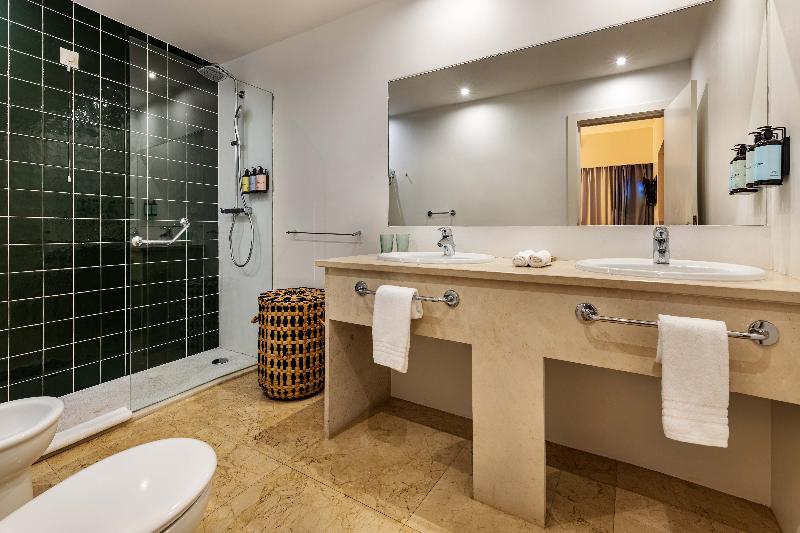 スイート, The Magnolia