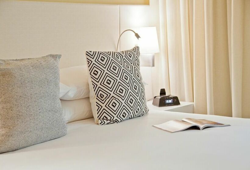 标准间, Movich Buro 26