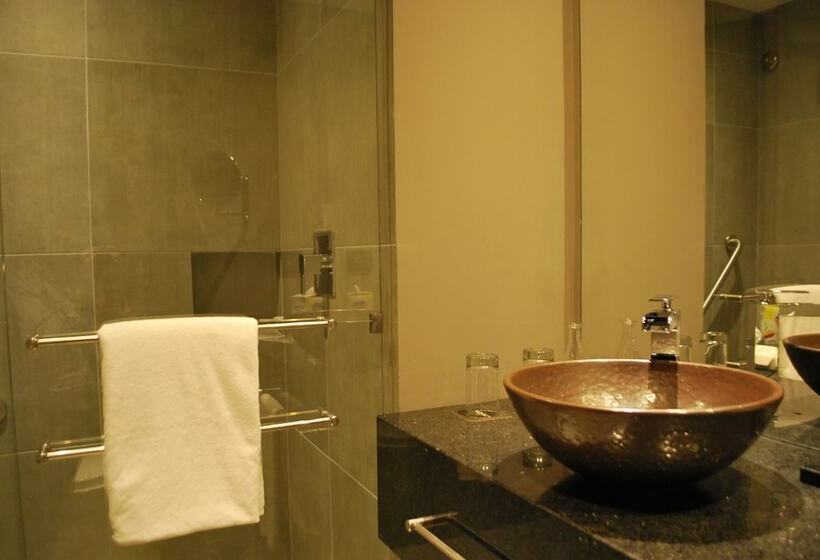 标准间, Movich Buro 26