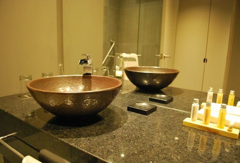 小型套房, Movich Buro 26