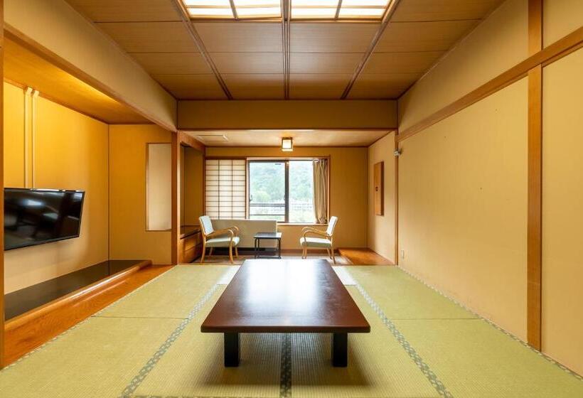 Четырехместный Номер Стандарт, Ooedoonsenmonogatari Kounkaku