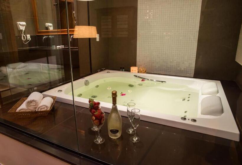 סוויטת פרמיום, Santissimo Resort