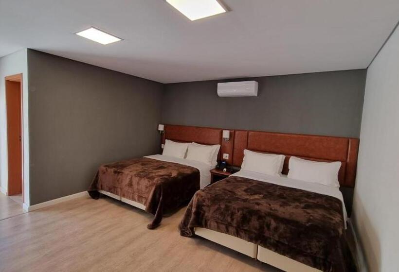 Quarto Estandar com Hidromassagem, Santissimo Resort