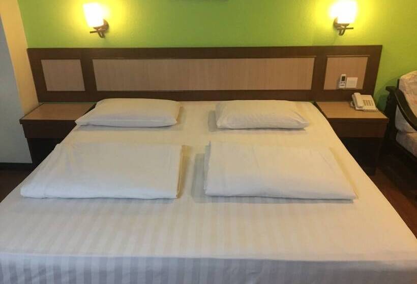 高级大房间, The Inn