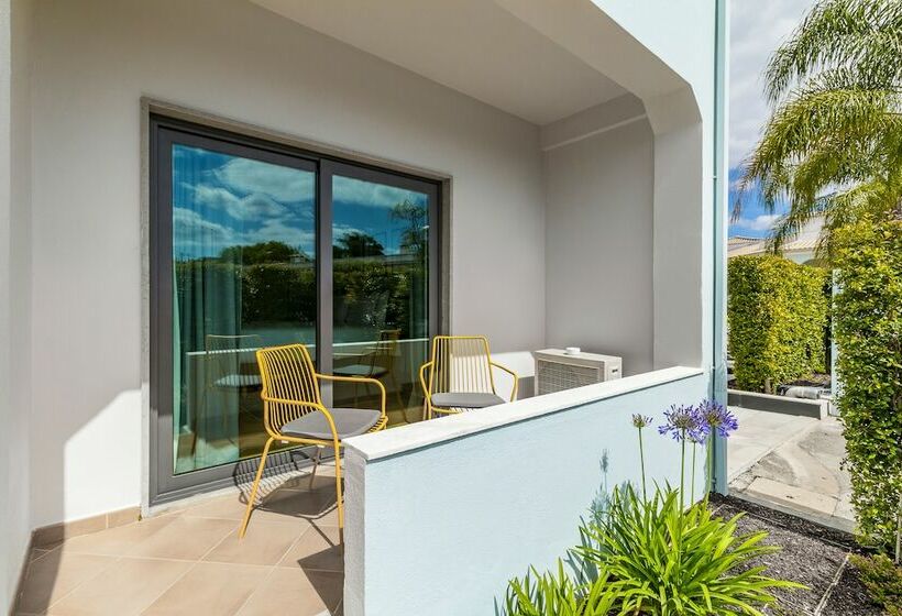 スイート, The Magnolia