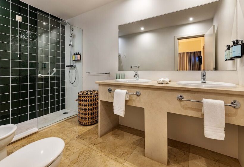 スイート, The Magnolia