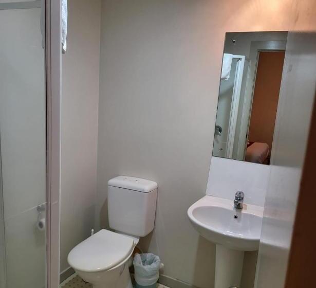 スタンダードトリプルルーム, The Shakespeare