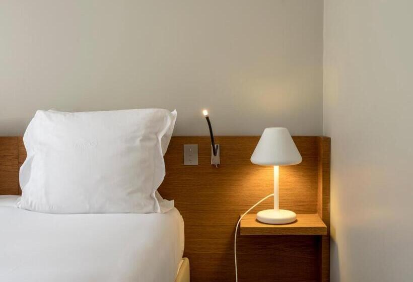 اتاق استاندارد, Yndo