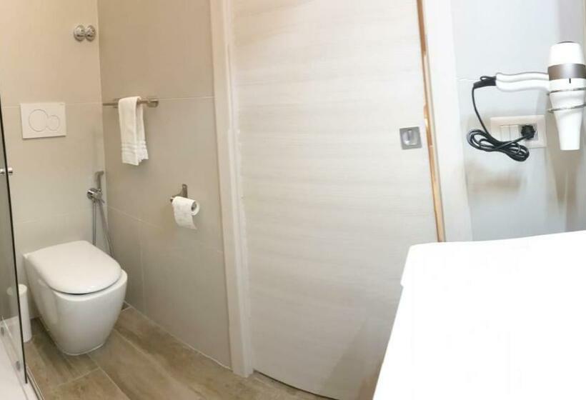 اتاق استاندارد با تراس, B&b Dei Cardinali