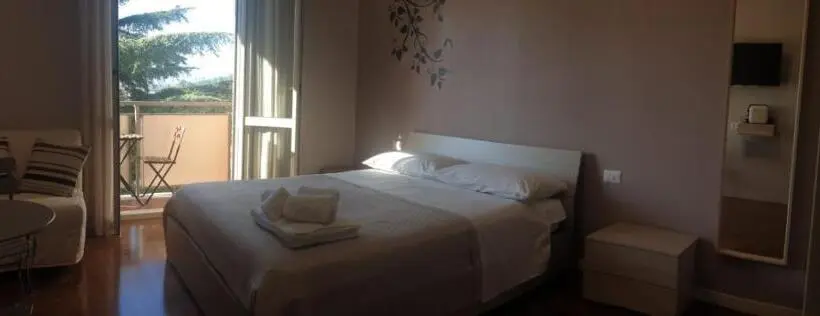 Habitació Triple Estàndard Bany Exterior, B&b Dei Cardinali