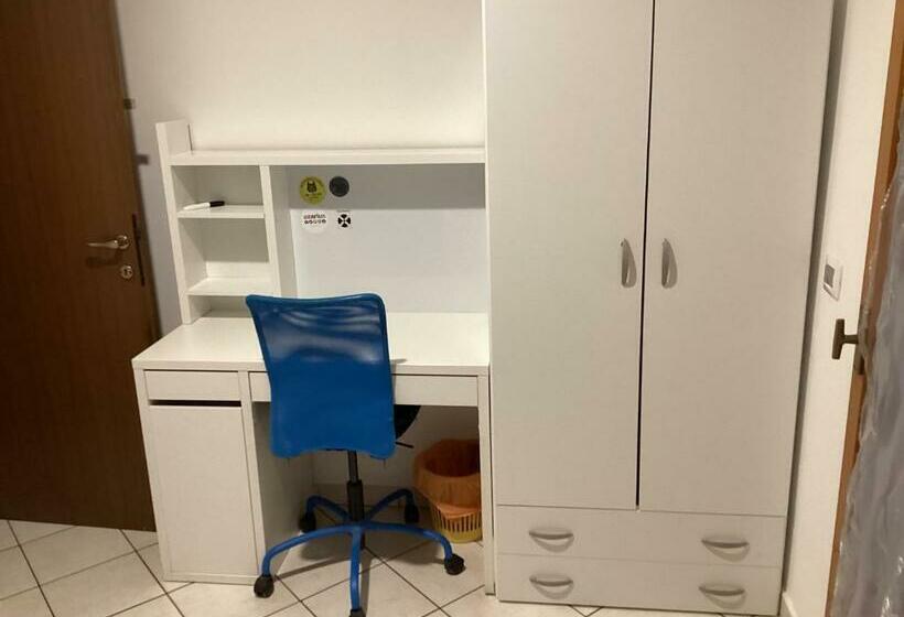 غرفة قياسية فردية حمام مشترك, Bed And Breakfast Da Giuseppe, Camere Vicino Stabilimento Ferrari