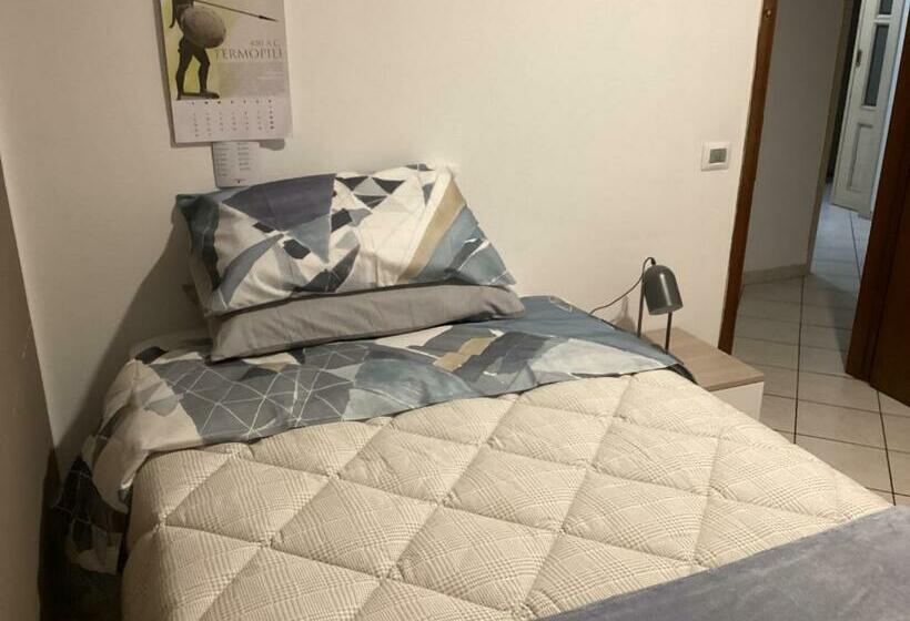 غرفة قياسية فردية حمام مشترك, Bed And Breakfast Da Giuseppe, Camere Vicino Stabilimento Ferrari