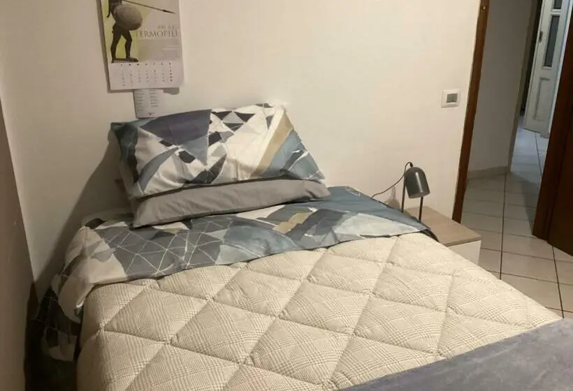 Standard Yhden Hengen Huone Jaettu Kylpyhuone, Bed And Breakfast Da Giuseppe, Camere Vicino Stabilimento Ferrari