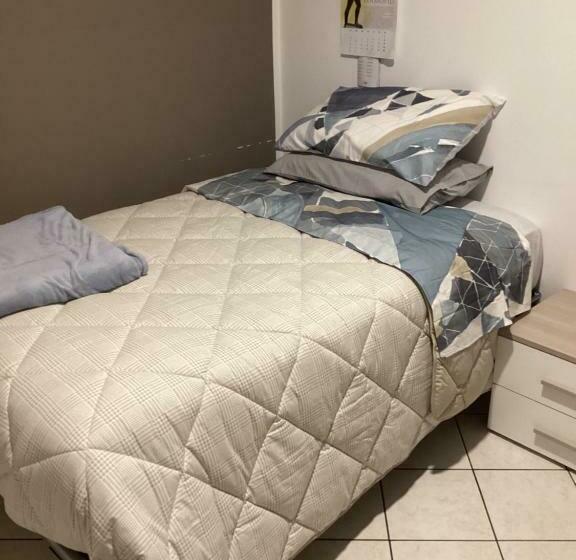 Номер Стандарт Индивидуальный Совместная Ванная, Bed And Breakfast Da Giuseppe, Camere Vicino Stabilimento Ferrari