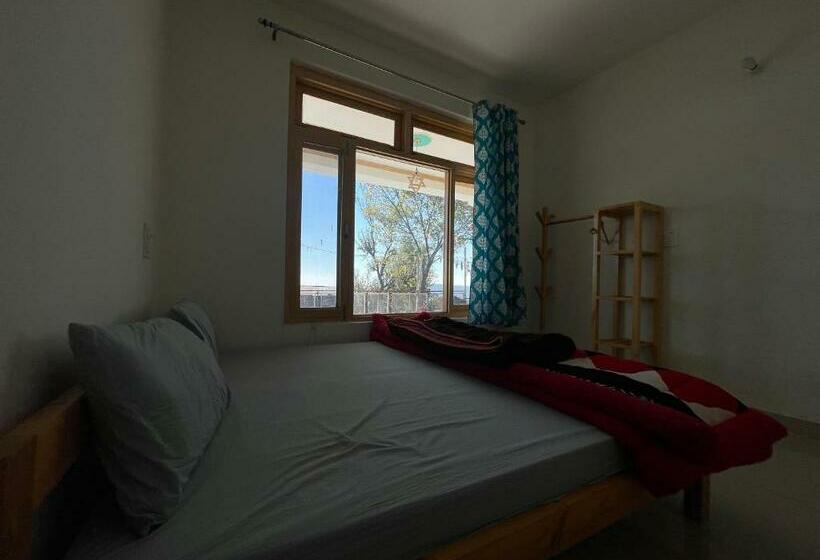 Chambre Deluxe, Bir Nest Hostel