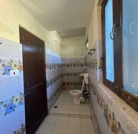 Chambre Standard, Bir Nest Hostel