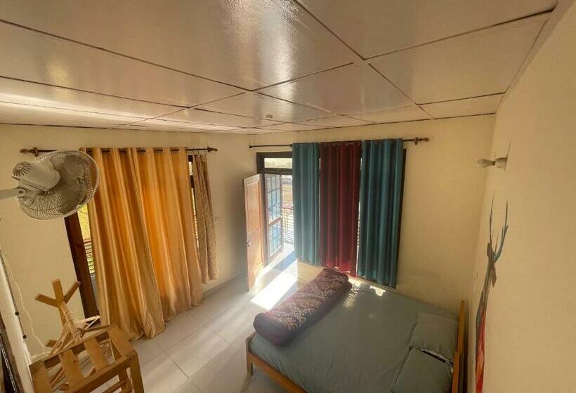 Chambre Standard, Bir Nest Hostel