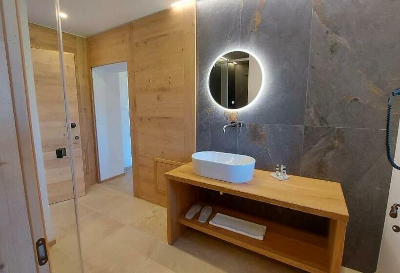 سوییت جونیور, Corte Varola B&b Zia Marisa