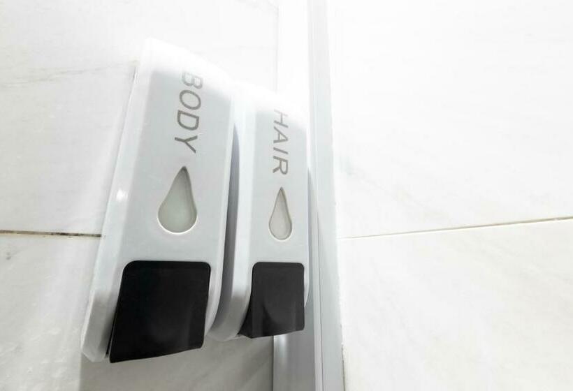 استودیو استاندارد با بالکن, D Nova Hotel Bugis