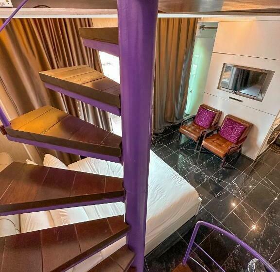 استودیو استاندارد با بالکن, D Nova Hotel Bugis