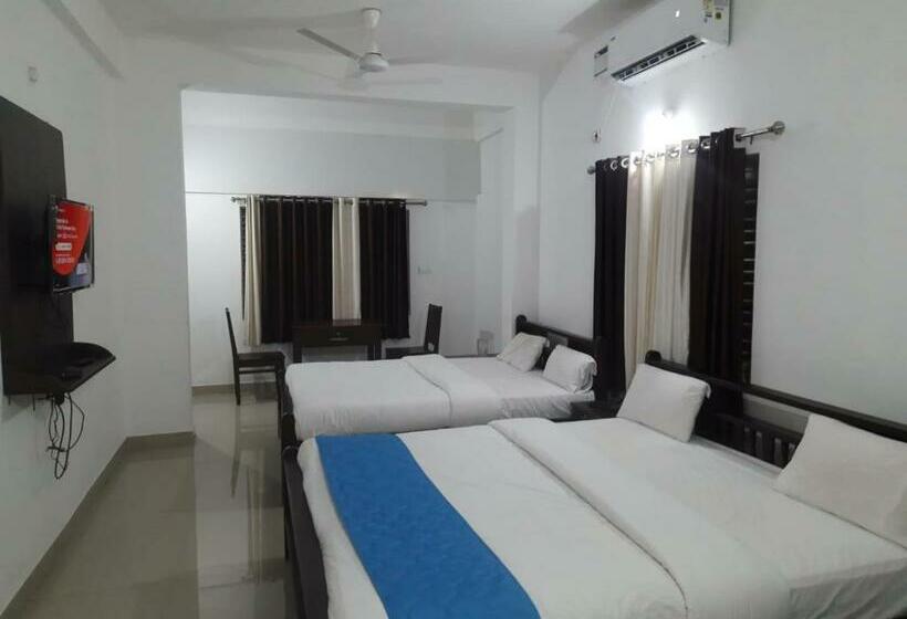 חדר משפחתי, Mother Palace   Blue Rays