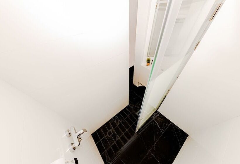 اتاق استاندارد یک نفره, D Nova Hotel Bugis