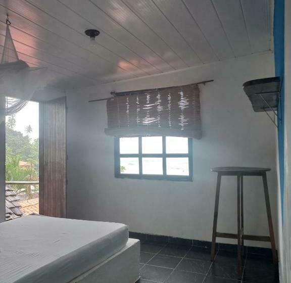 Deluxe Zimmer mit Meerblick & Balkon, Lahselva Pousada Hostel