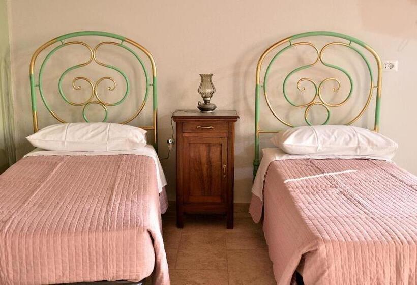 Четырехместный Номер Стандарт, B&b Cascina Sortina Country House