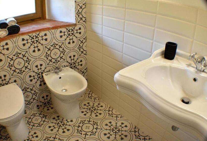 スタンダード4人部屋, B&b Cascina Sortina Country House