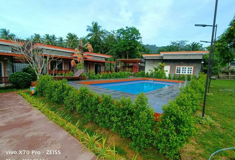 Номер Стандарт Вид на Бассейн, Da Kanda Boutique