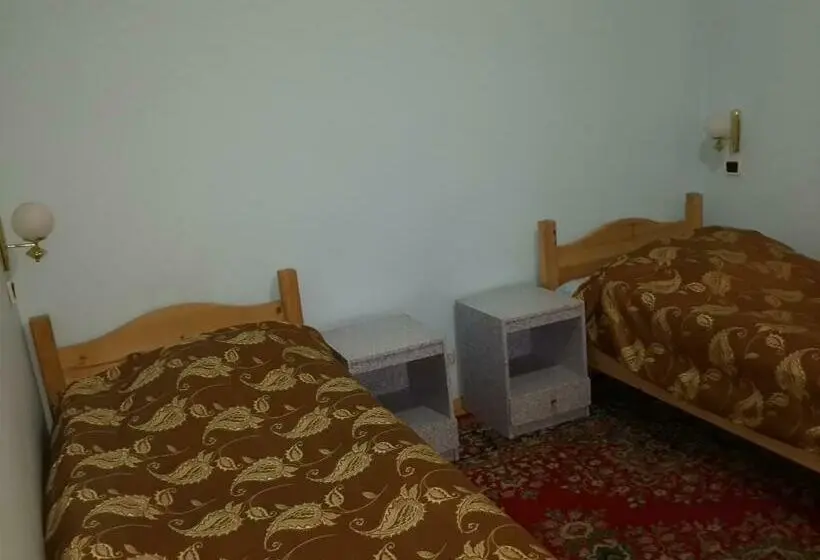 エコノミーシングルルーム, Islambek Khiva