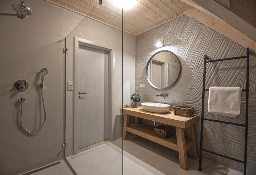 침실 1개 아파트, Usedlost U Lípy Blatiny