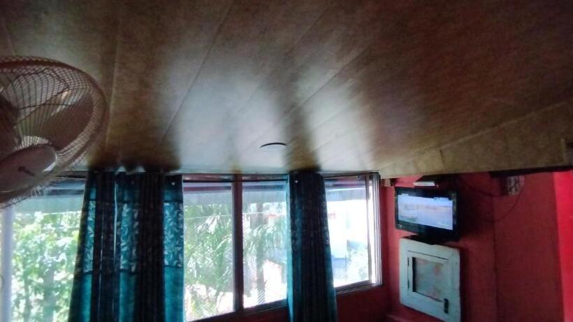 غرفة ديلوكس, Amruta Homestays